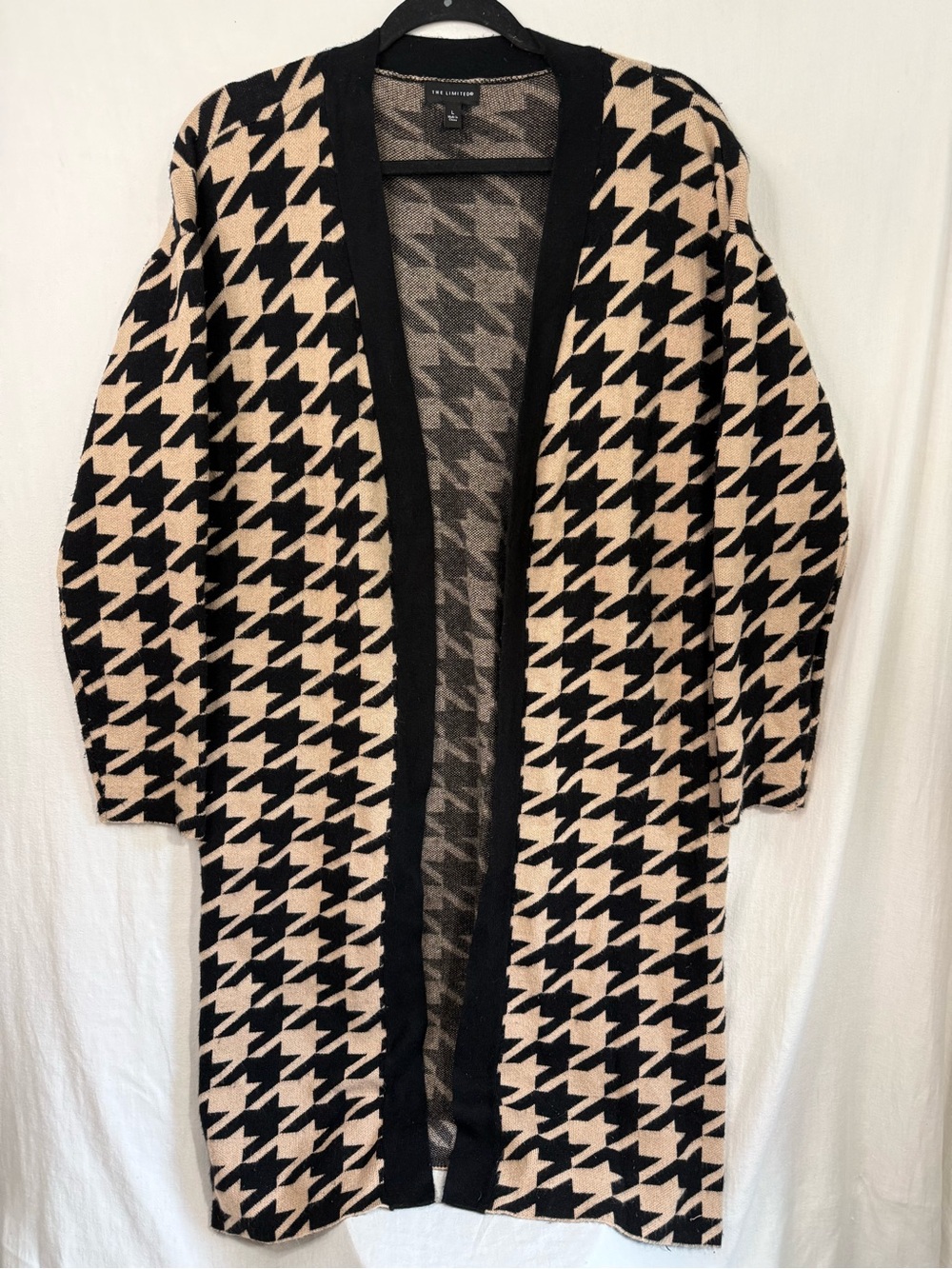 The limited Long Houndstooth Open Front Cardigan Sweater - Black & Cream Size L